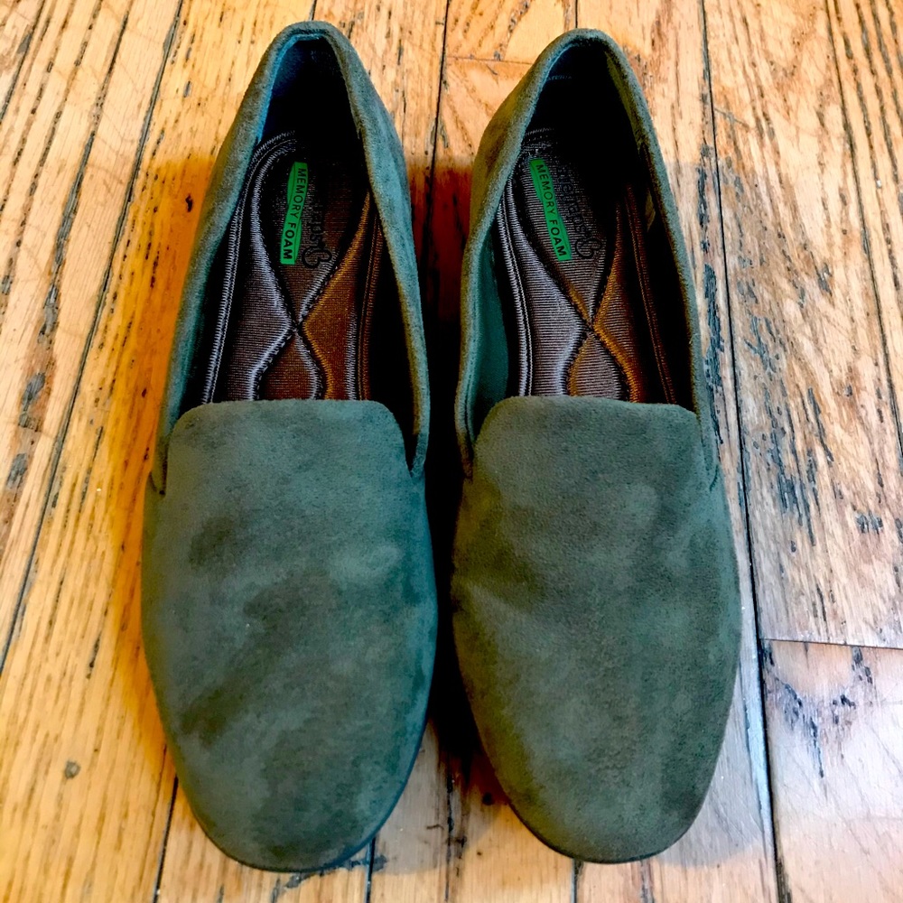 Baretraps Memory Foam Loafers